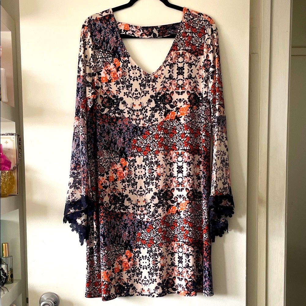 Dress Barn|Boho Floral Long Bell Sleeve Dress with embroidery|Medium|EUC